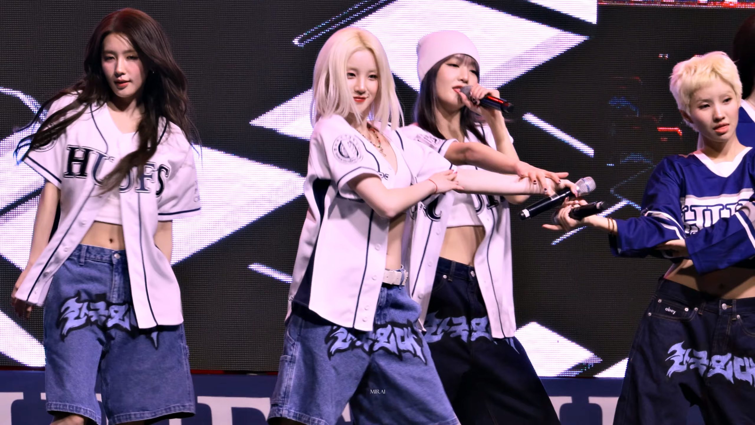 20250526 i-dle 女团饭拍秀[13部合集 8.6G]插图