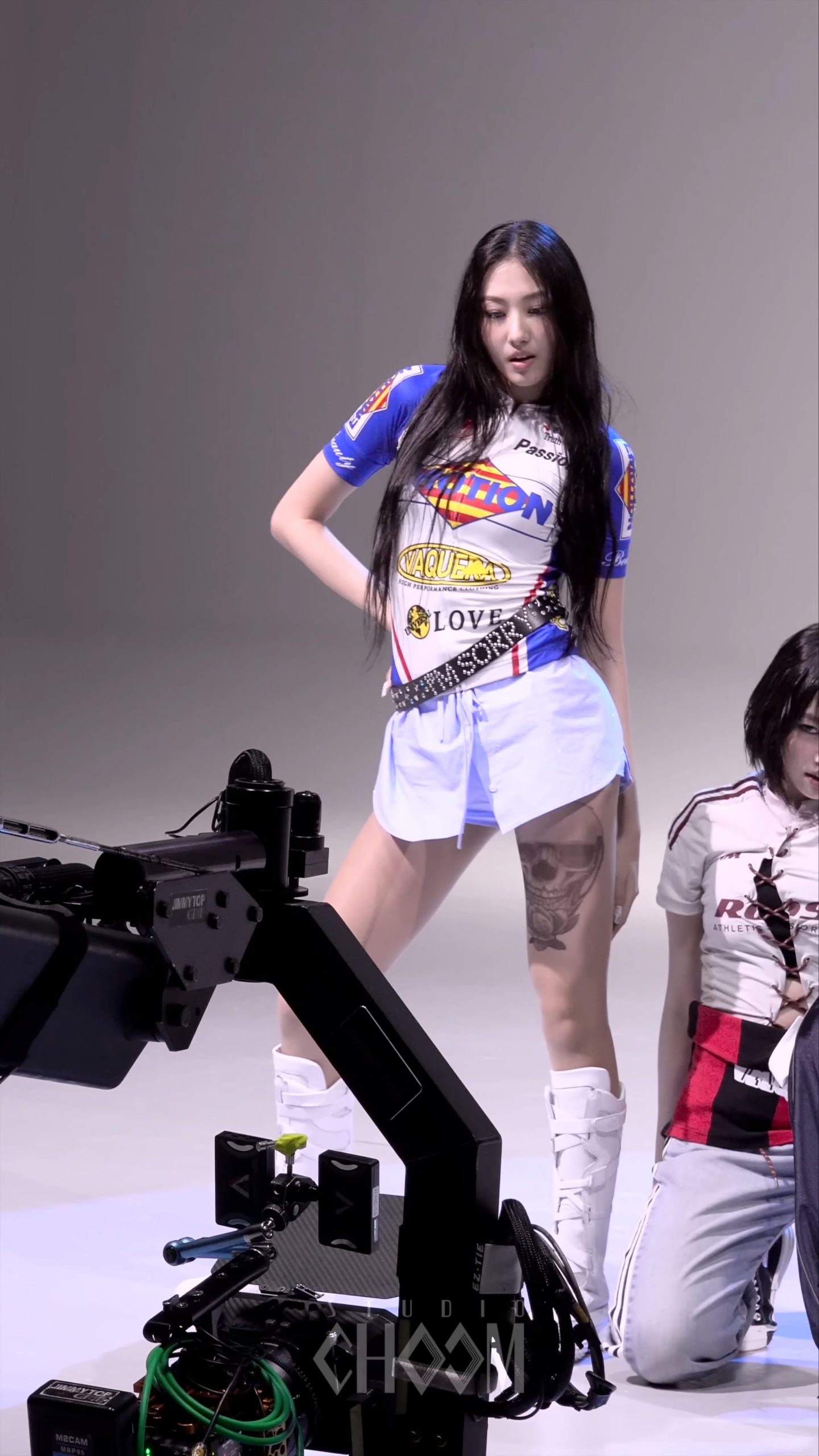 20250502 MEOVV 女团饭拍秀[8部合集 2.84G]插图
