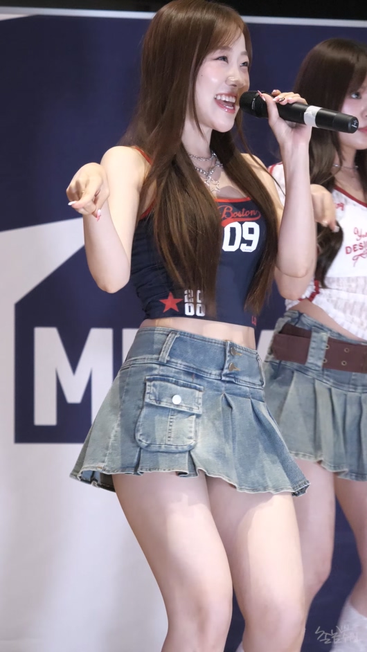 20250712 LOVEONE 女团饭拍秀[26部合集 16G]插图