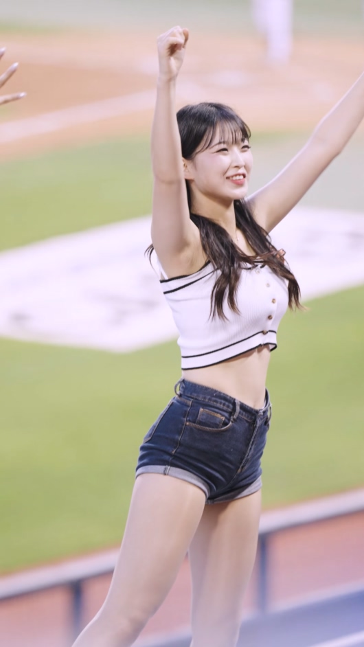 20250809 啦啦队 女团饭拍秀[38部合集 11G]插图1