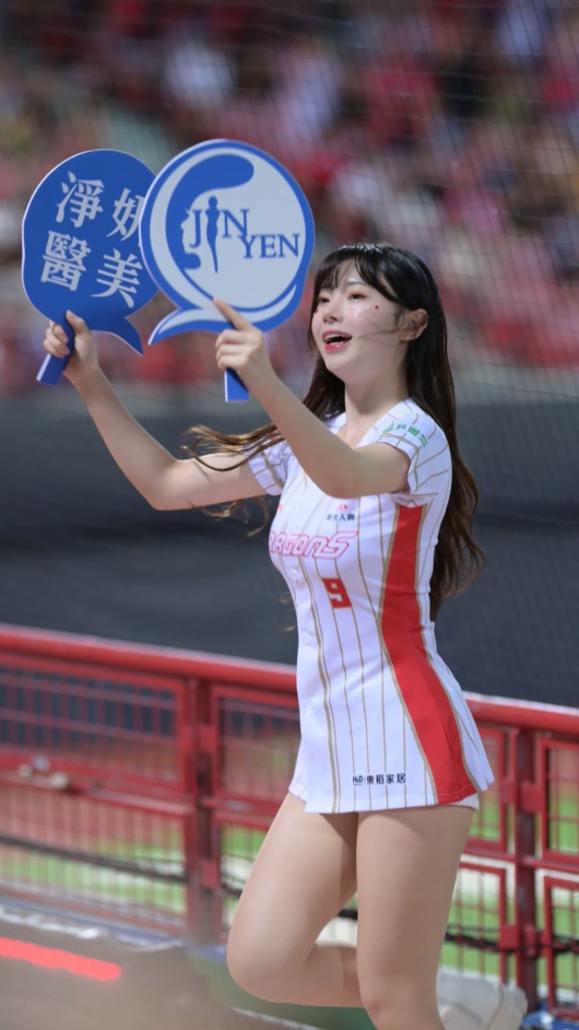 20250828 啦啦队 女团饭拍秀[40部合集 11.5G]插图