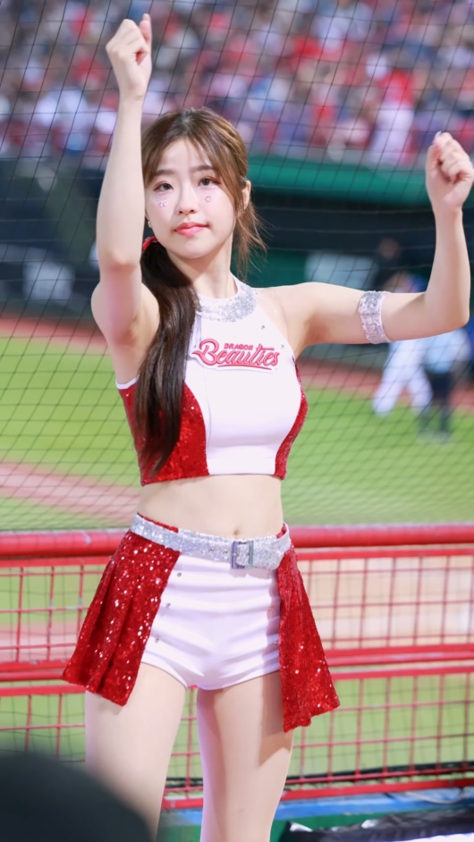 20250811 啦啦队 女团饭拍秀[40部合集 16.5G]插图