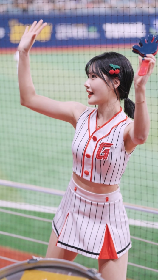 20250730 啦啦队 女团饭拍秀[28部合集 5.47G]插图1