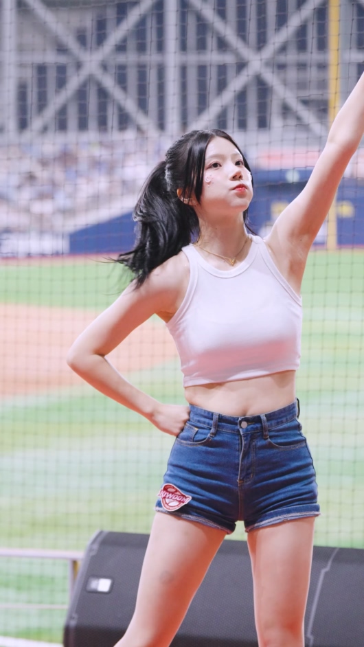 20250807 啦啦队 女团饭拍秀[48部合集 13.5G]插图1