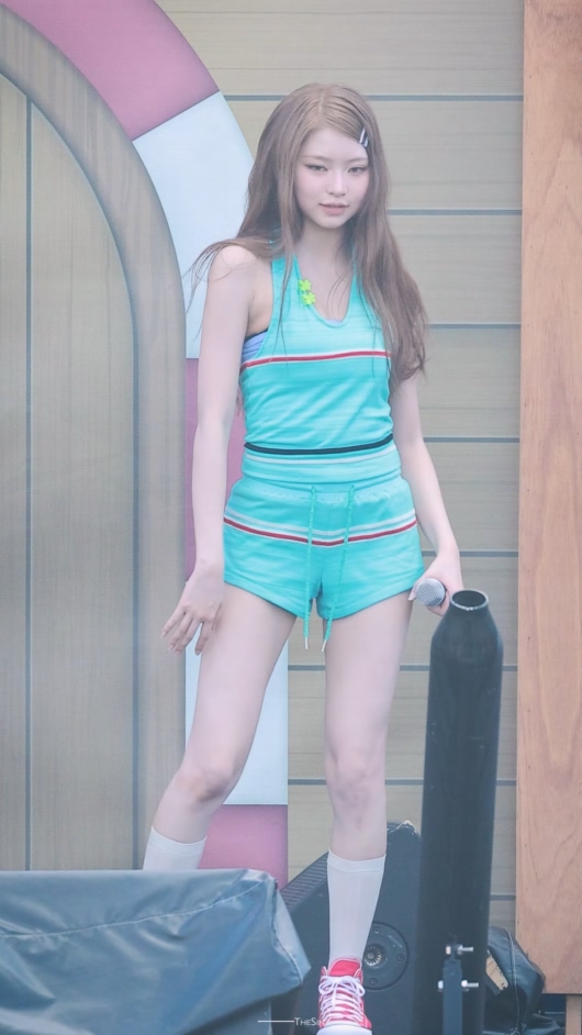 20250815 KiiiKiii 女团饭拍秀[11部合集 7.05G]插图1